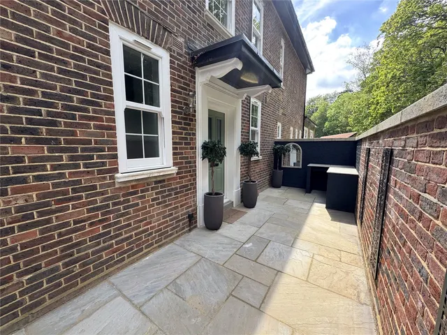 Brunswick Road, Deepcut, Camberley, Surrey, GU16 6UR, photo 1