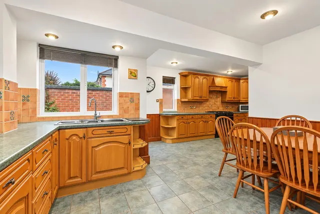 Nottingham Road, Burton Joyce, NG14, photo 2
