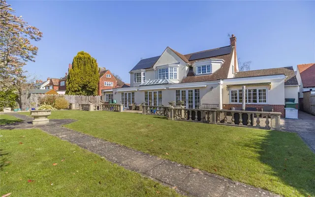 Lee Road, Lincoln, Lincolnshire, LN2 4BJ, photo 1
