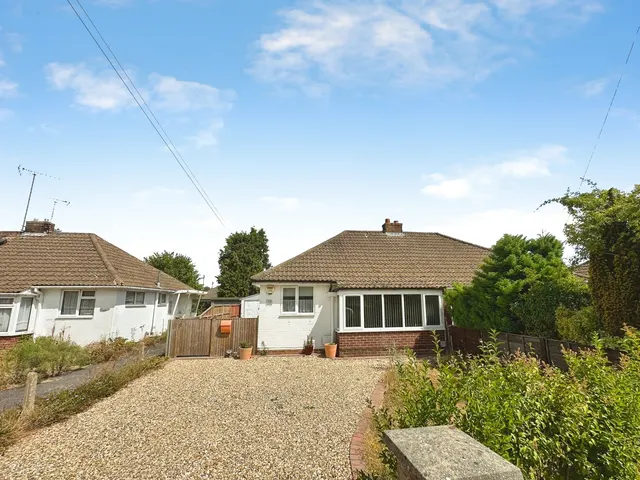 Westbury Close, Fleet, GU51, photo 1