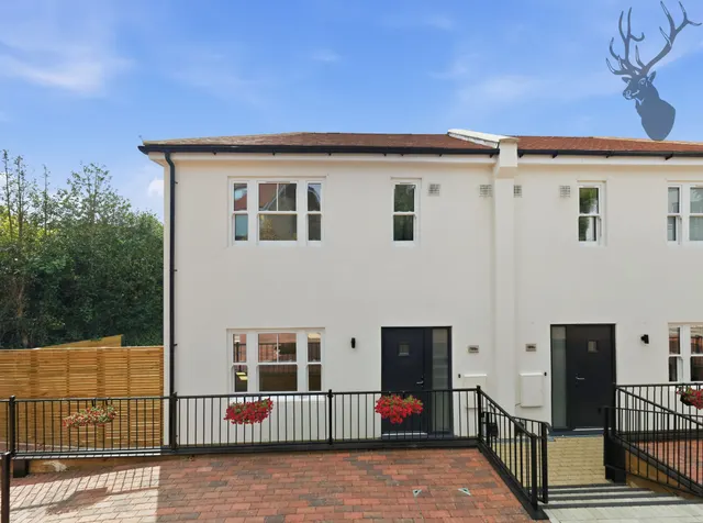 Woodford Green, IG8, photo 1