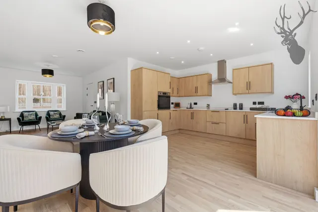 Woodford Green, IG8, photo 2