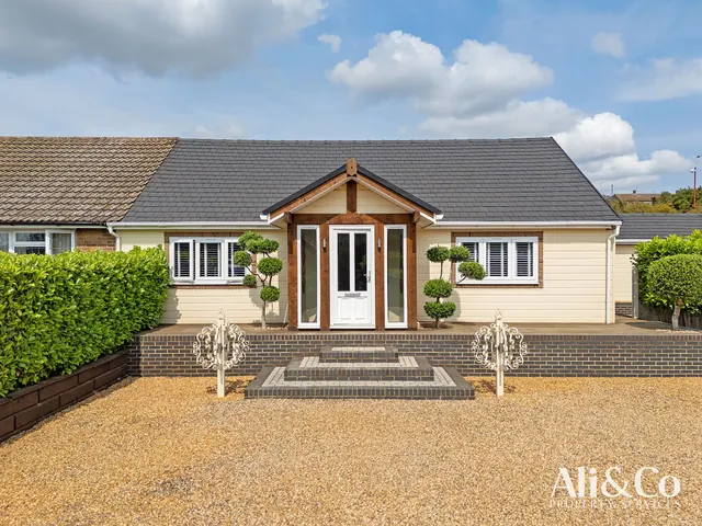 Photo 3 — Marshfoot Road, Grays, Essex, RM16 4LU