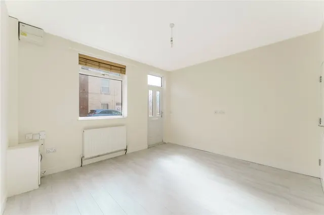 Stanley Street, Featherstone, WF7, photo 3