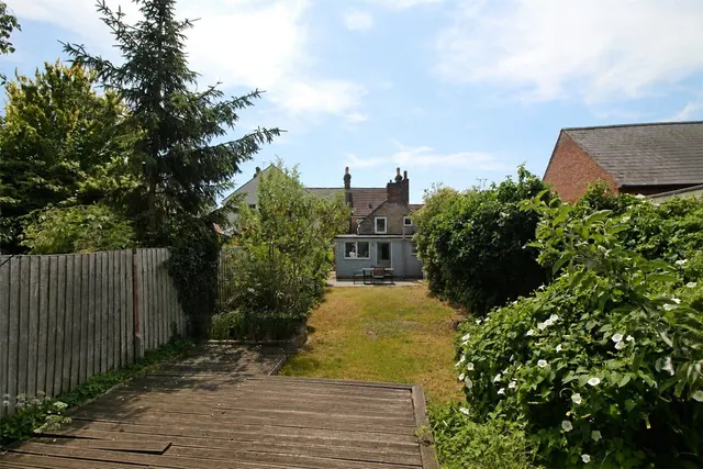 Bridge Street, Deeping St. James, PE6, photo 2