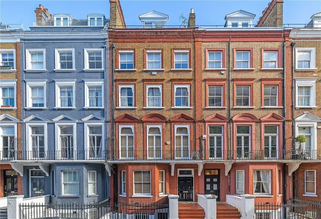 Roland Gardens, London, SW7, photo 1
