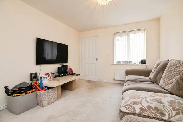 Photo 2 — Martineau Drive, Harborne, Birmingham