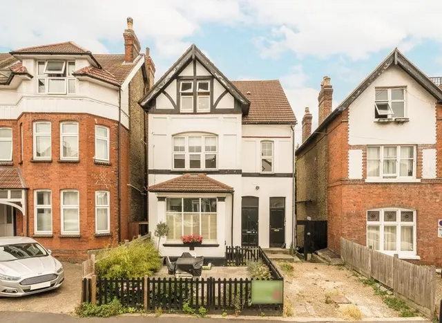 Babington Road, Streatham, SW16, photo 1