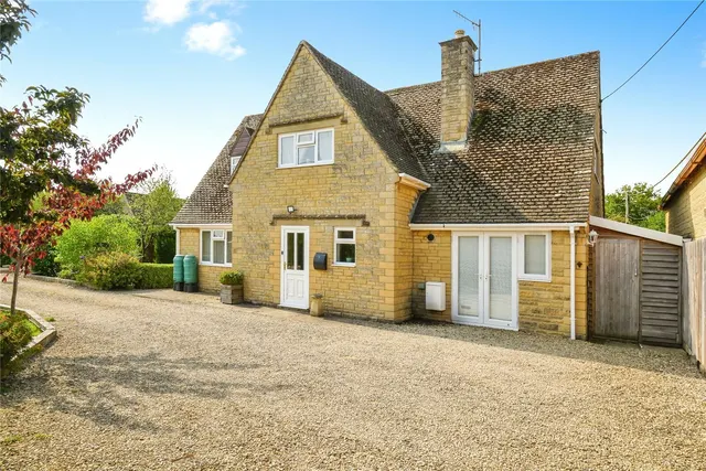Gorse Meadow, Bourton-on-the-water, GL54, photo 1