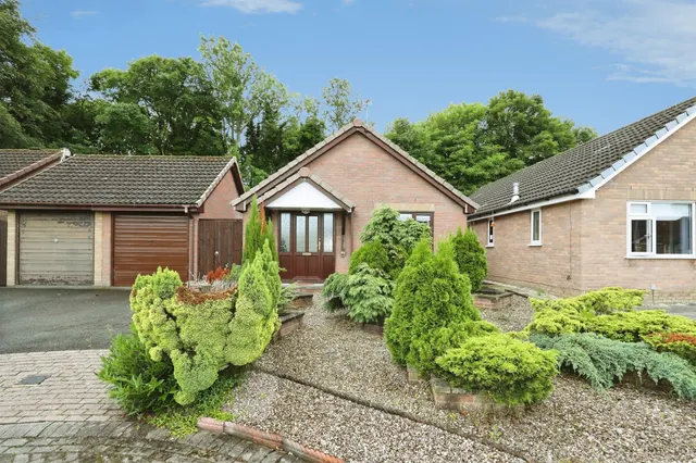 Foxes Fold, Northwich, CW8, photo 2