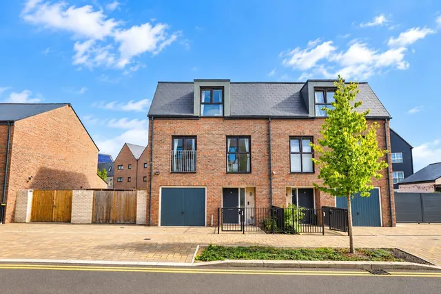 3 bedroom house, Glenway Road, Rochester, ME1