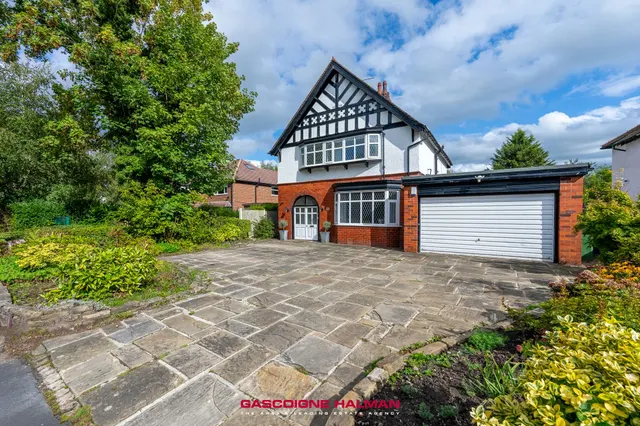 Woodford Road, Stockport, photo 1