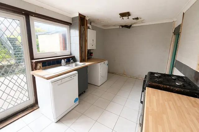 Stratford, Calderwood, G74, photo 3