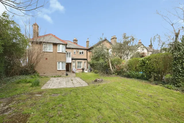 1 bedroom flat — Chalk Hill, Watford