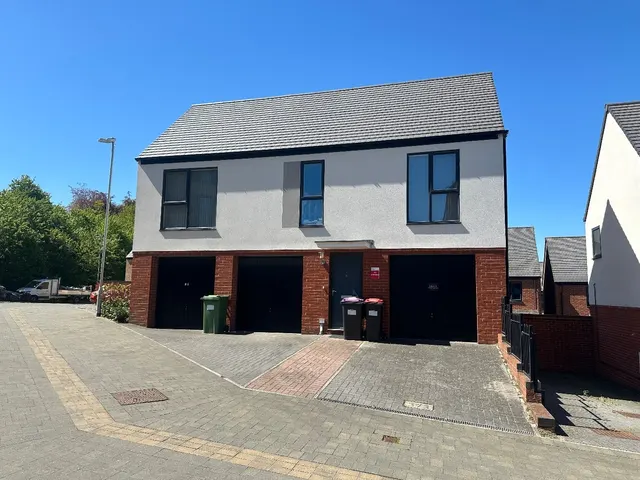 Parkside Crescent, Parkside Crescent, Ketley TF1 5GT, photo 1