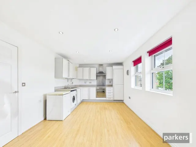 Cirrus Drive, Shinfield, RG2, photo 1