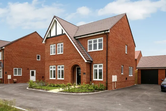 Turberville Close, Netherhampton, Salisbury, Wiltshire, SP2 8GA, photo 1