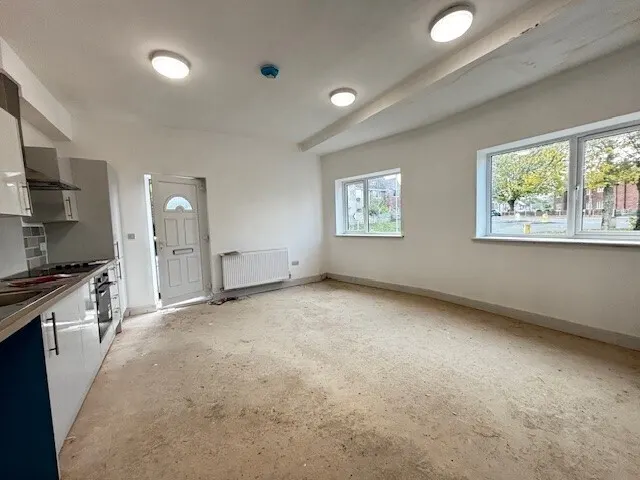 High street, Sutton-In-Ashfield, NG17, photo 3