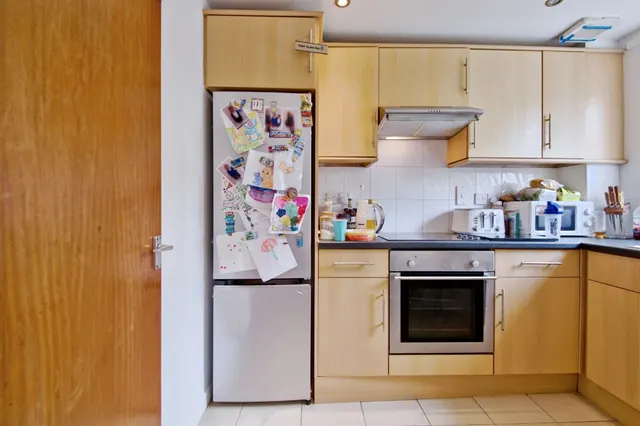 Attwood Close, Highwoods, CO4, photo 3