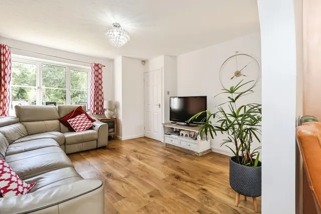 Brecon Avenue, Worcester, WR4, photo 2