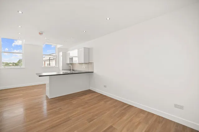Tournay Road, London, SW6, photo 3