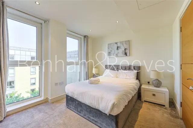 Lensbury Avenue, Imperial Wharf, SW6, photo 3