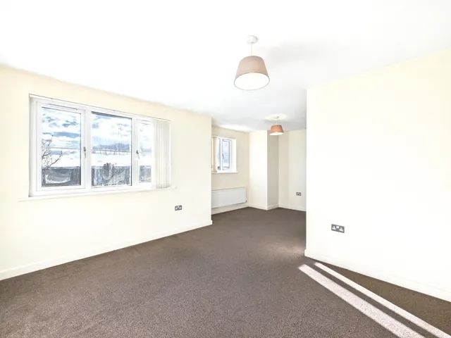 Woodlands Hall, Whelley, WN1, photo 3