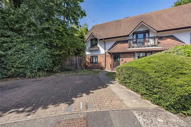 Osprey Close, West Drayton, UB7, photo 2