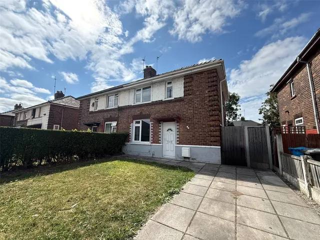 Smith Road, Widnes, WA8, photo 1