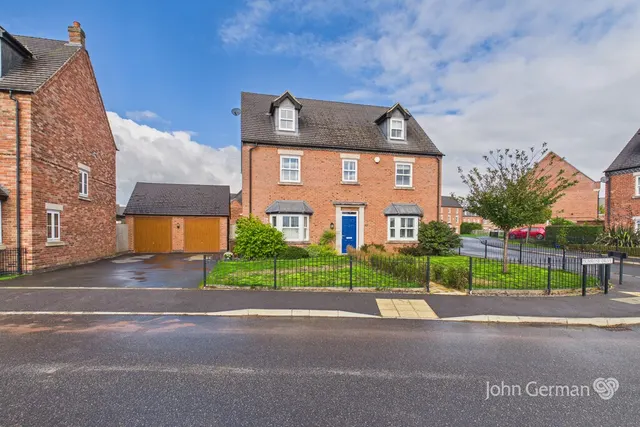 Primrose Drive, Tutbury, photo 1