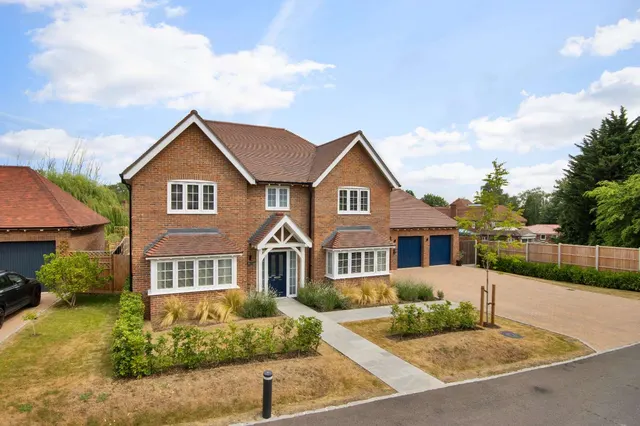Chapel Garden Close, West Malling, Kent, ME19 4PF, photo 1