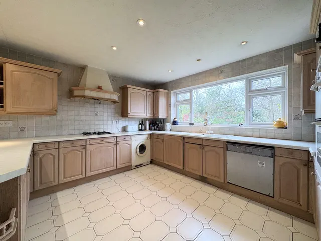 Mill Ridge, Edgware, HA8, photo 2
