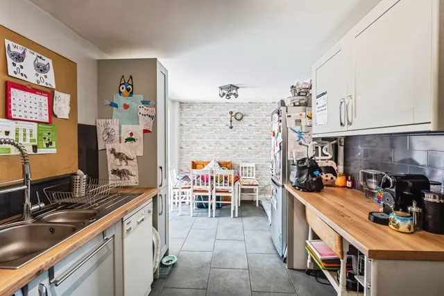 Photo 2 — Saxby Close, Eastbourne