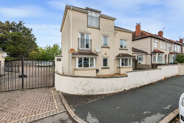 Savoy Court, Savoy Road, Bristol, BS4 3SX, photo 1
