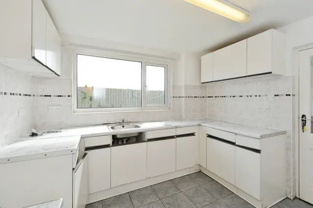 Strawberry Close, Redruth, TR15, photo 3