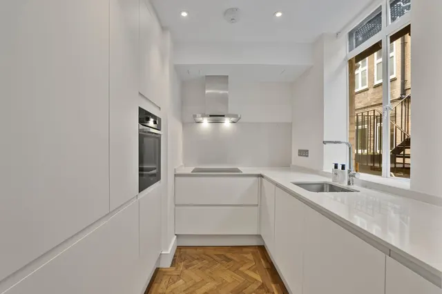 Wheatley Street, London, W1G, photo 3