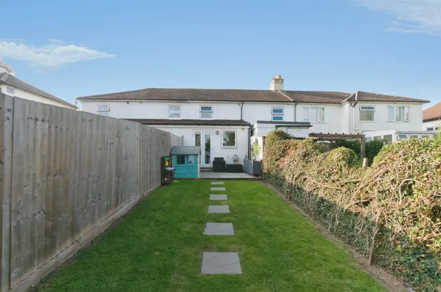 West Street, Burgess Hill, RH15, photo 1