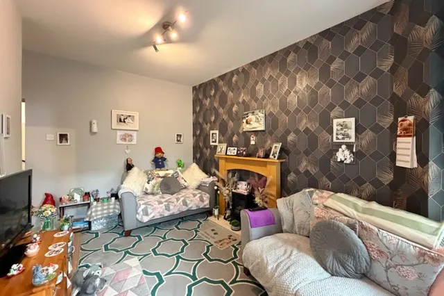 Photo 2 — Balsusney Road, Kirkcaldy, Kirkcaldy, KY2 5LQ