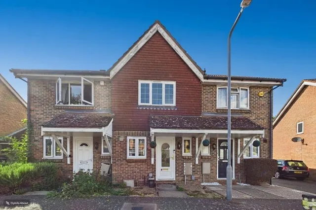 Richmond Drive, Gravesend, Kent, DA12, photo 1
