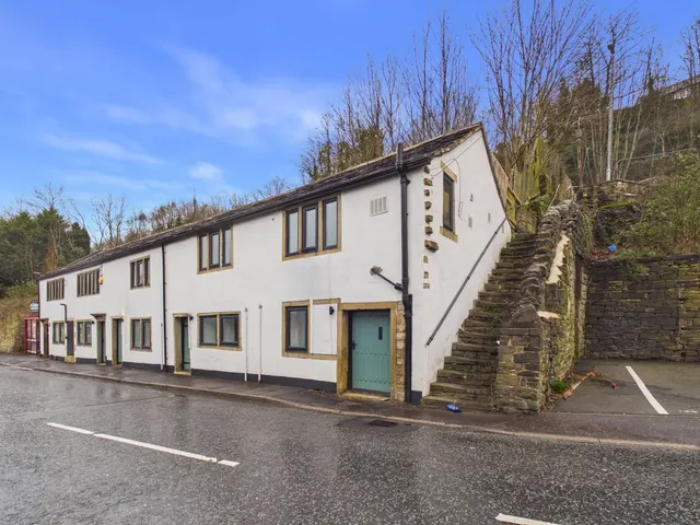 Wheatley Road, Halifax, HX3, photo 2