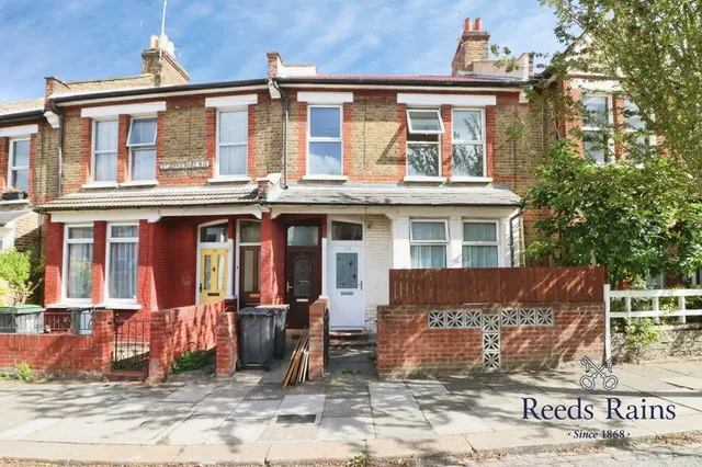 St. John's Road, London, N15, photo 1