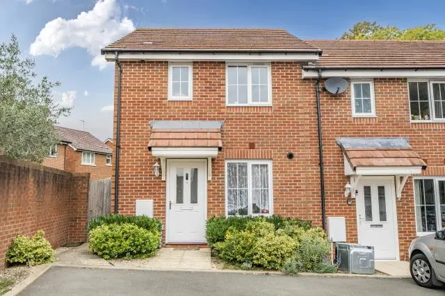 Crouch Hill Road, Banbury, OX16, photo 1