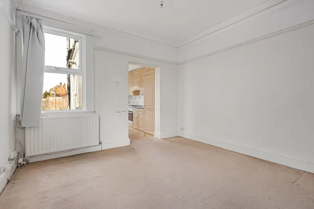 Cumberland Street, Staines-upon-Thames, TW18, photo 3