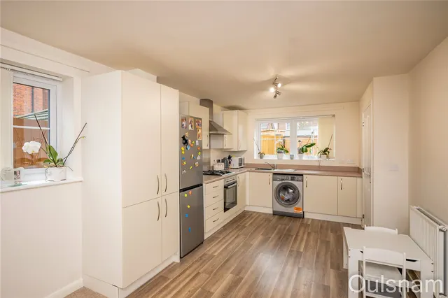 Photo 2 — Nicklin Way, Stoke Prior, Bromsgrove, Worcestershire, B60 4FR