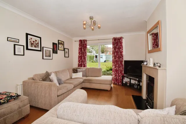 Queen Street, Oadby, LE2, photo 3