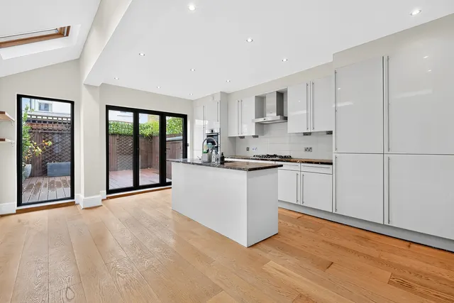 Kingwood Road, London, SW6, photo 1