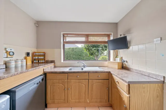 Vista Avenue, Newton-Le-Willows, WA12, photo 3