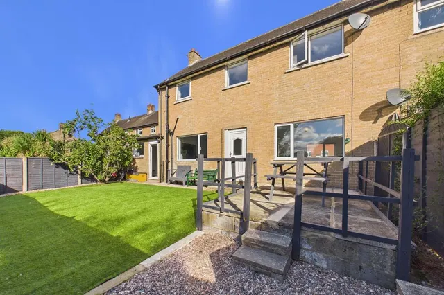 Abbotts Close, Aberford, LS25, photo 1