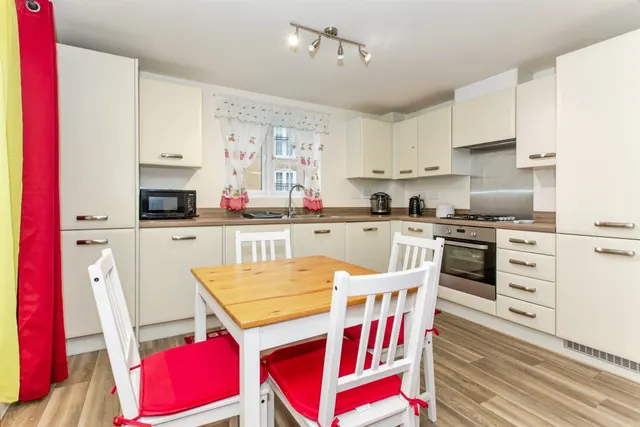 Gumcester Way, Huntingdon, PE29, photo 2