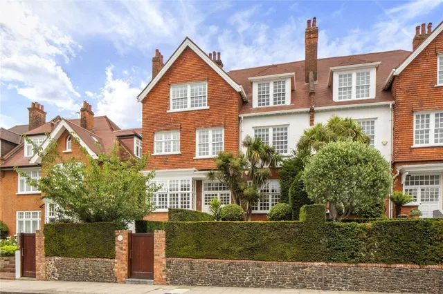 Bracknell Gardens, Hampstead, NW3, photo 1